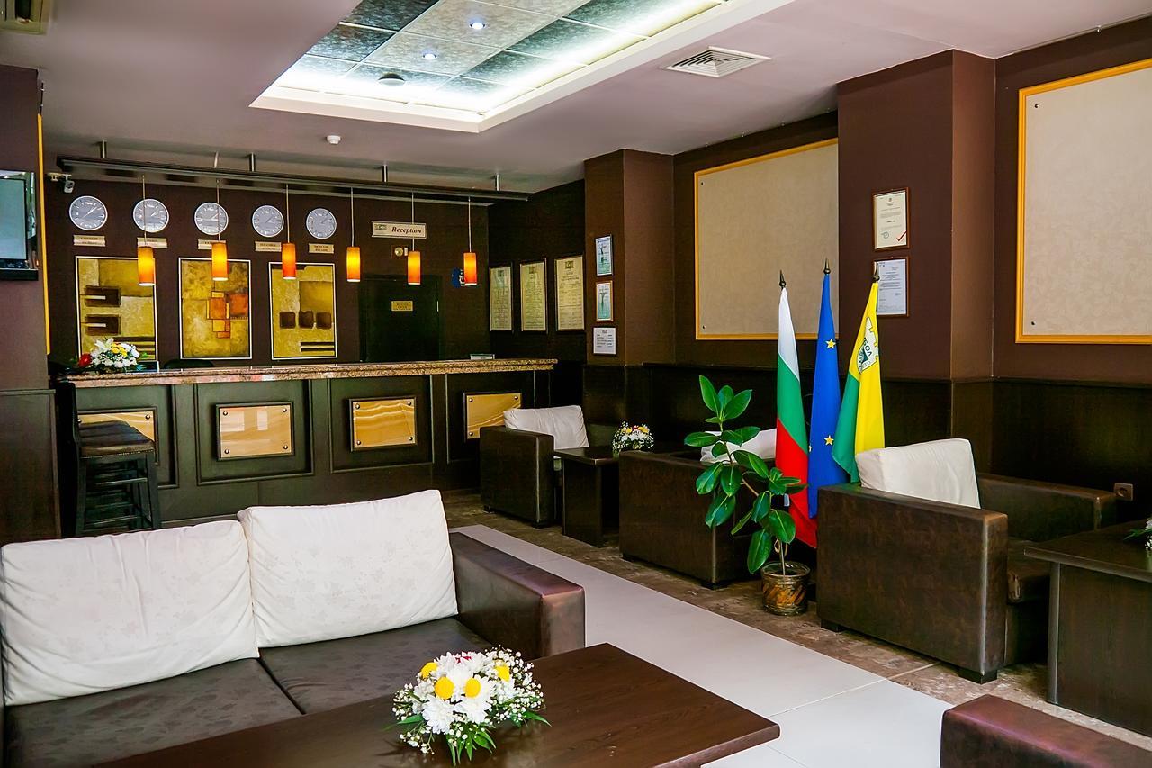 Hotel Kabile Ямбол Экстерьер фото