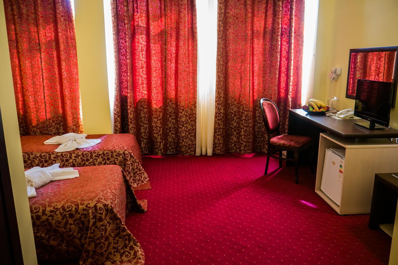 Hotel Kabile Ямбол Экстерьер фото